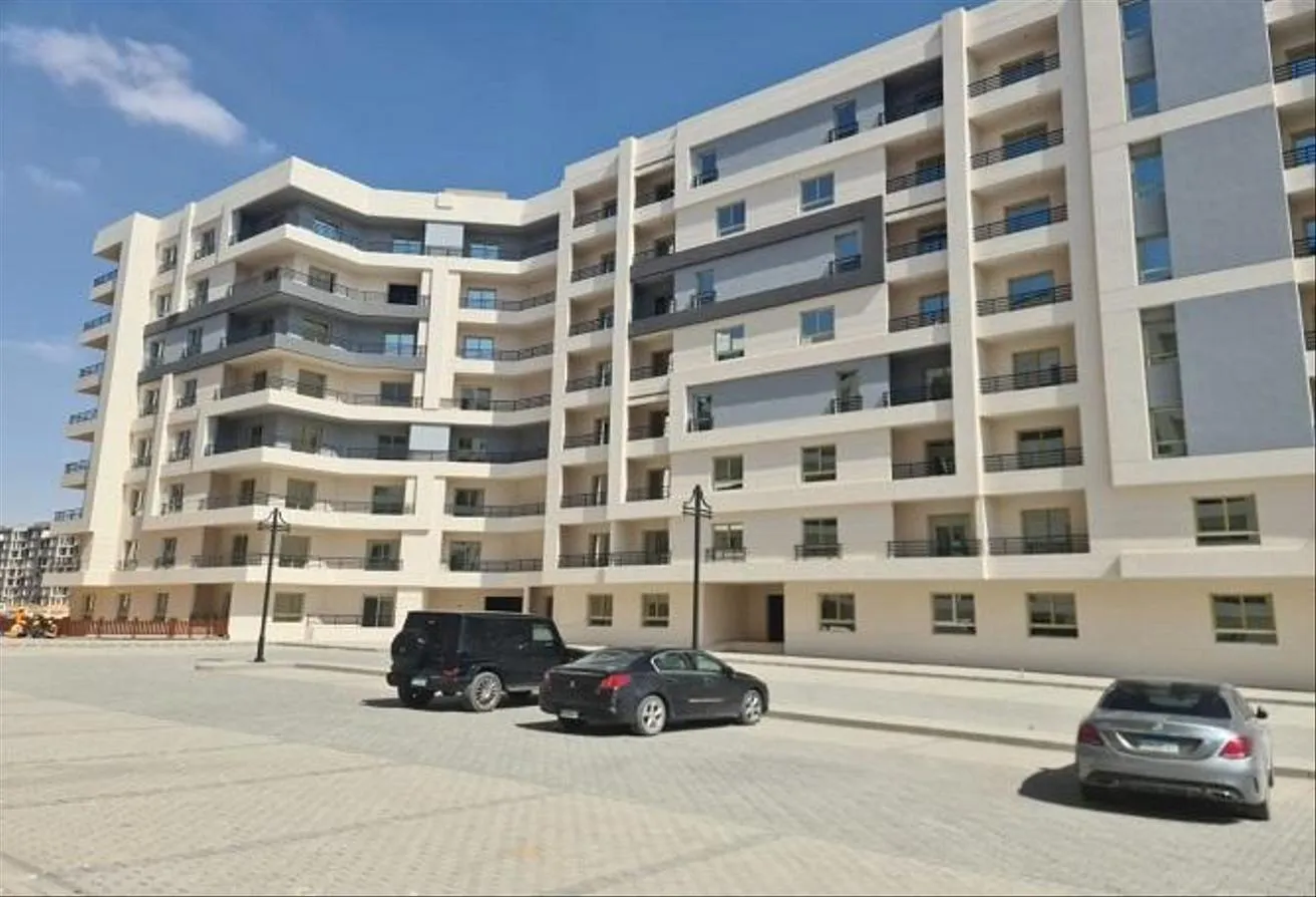 Sale in il Mondo: 74m studio apartment for 2,331,000 in the capital,