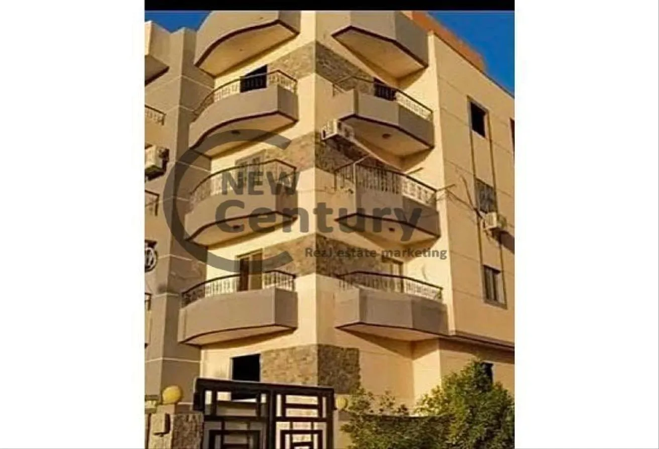 Sale in Beverly Hills Road: Duplexes for sale in elshikh Zayed