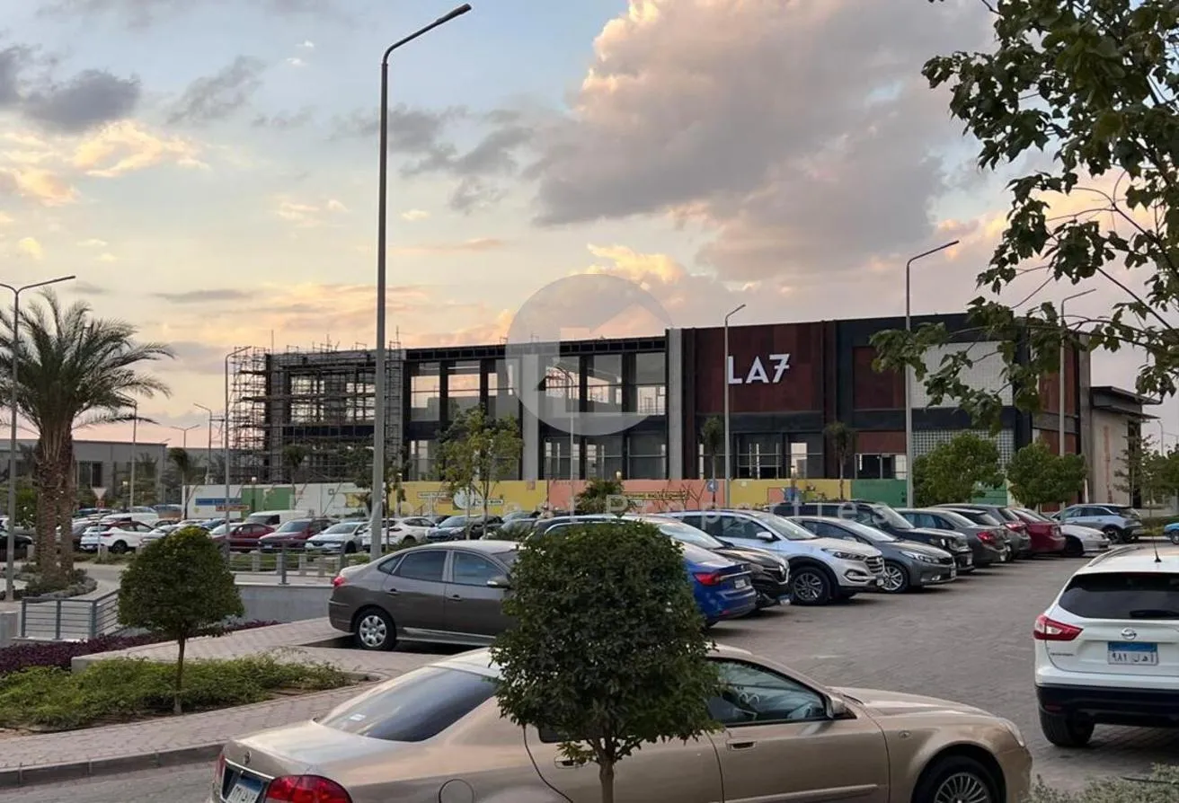 Sale in Mivida: DELIVER NOW penthouse 3BR+ nanny DP 20% district 5