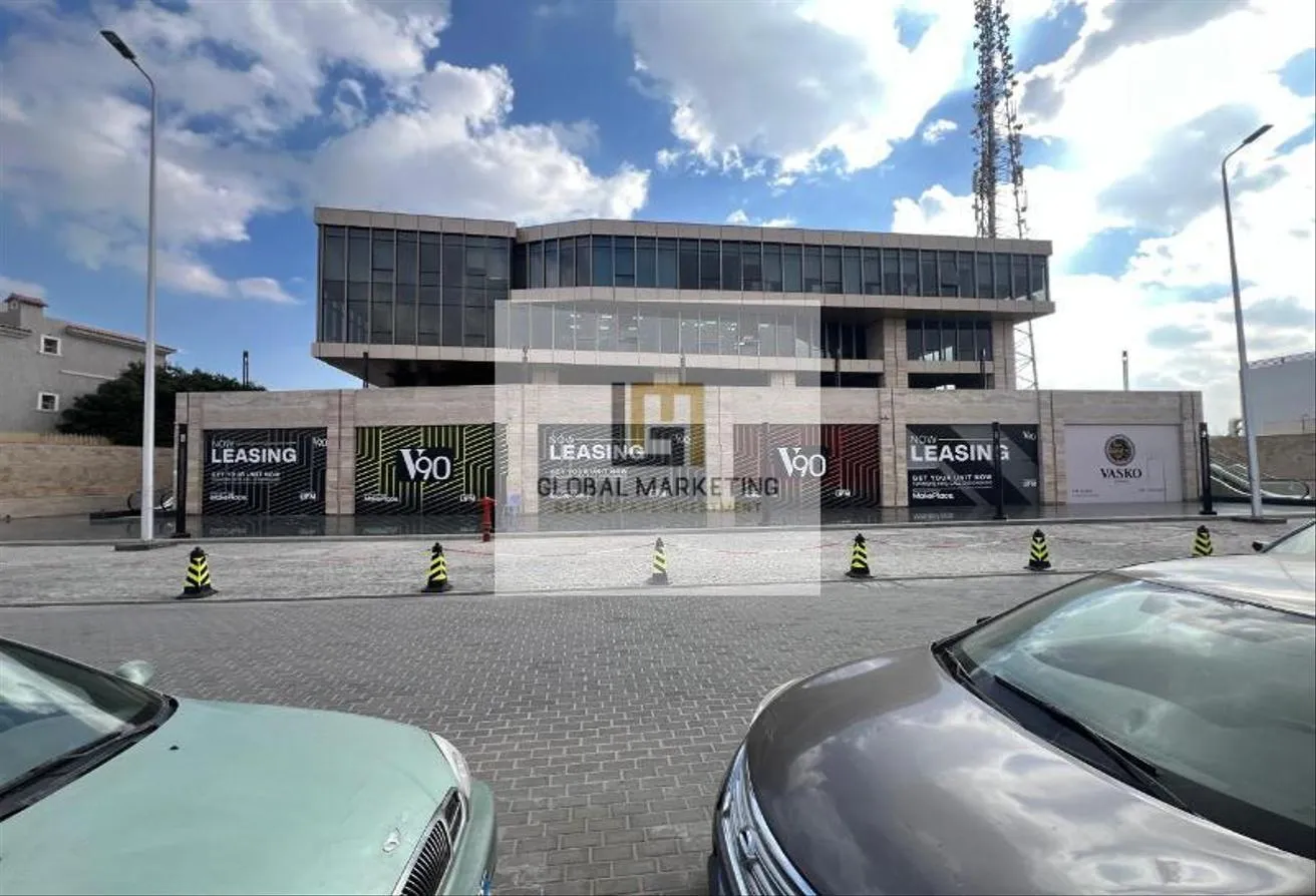 Rent in V90: Shop area 407m,  suitable for all brands on 90th