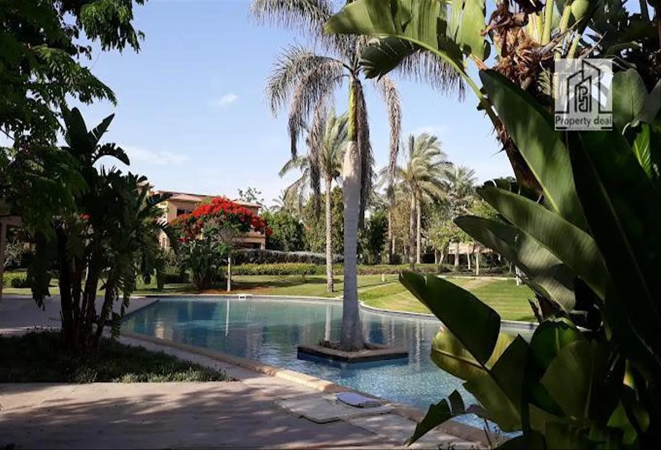 Sale in Paradise: Big Villa, corner, direct on lake, semi finished