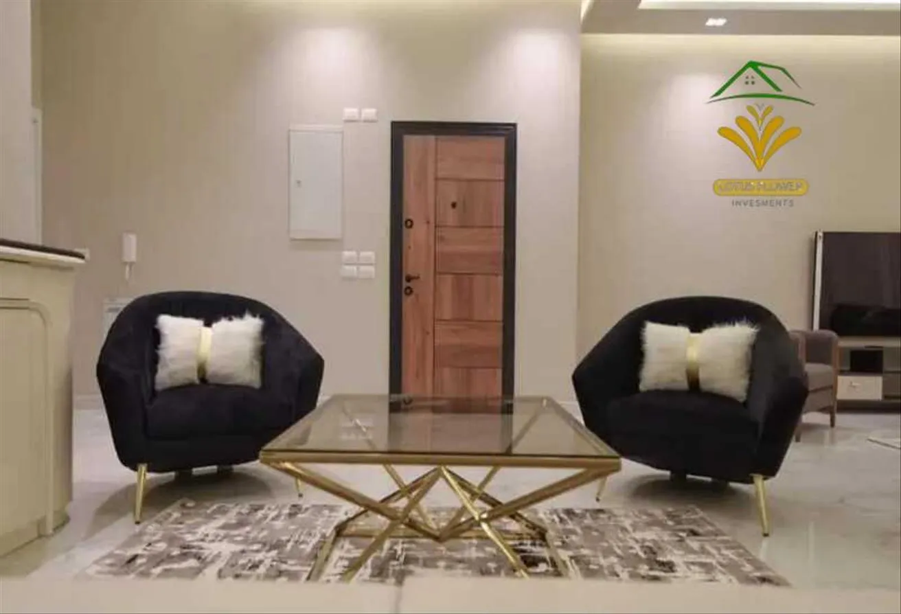 Sale in West Golf: Villa 4 sale in West Golf Compound semi furnished