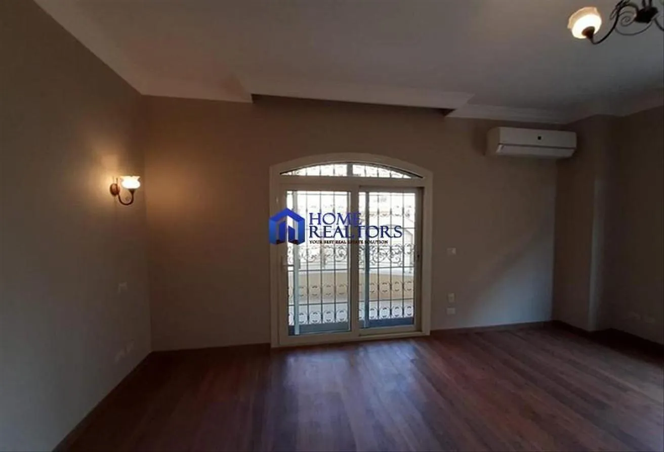 Sale in West Golf: Duplex for sale in West Golf Extension, Block 4
