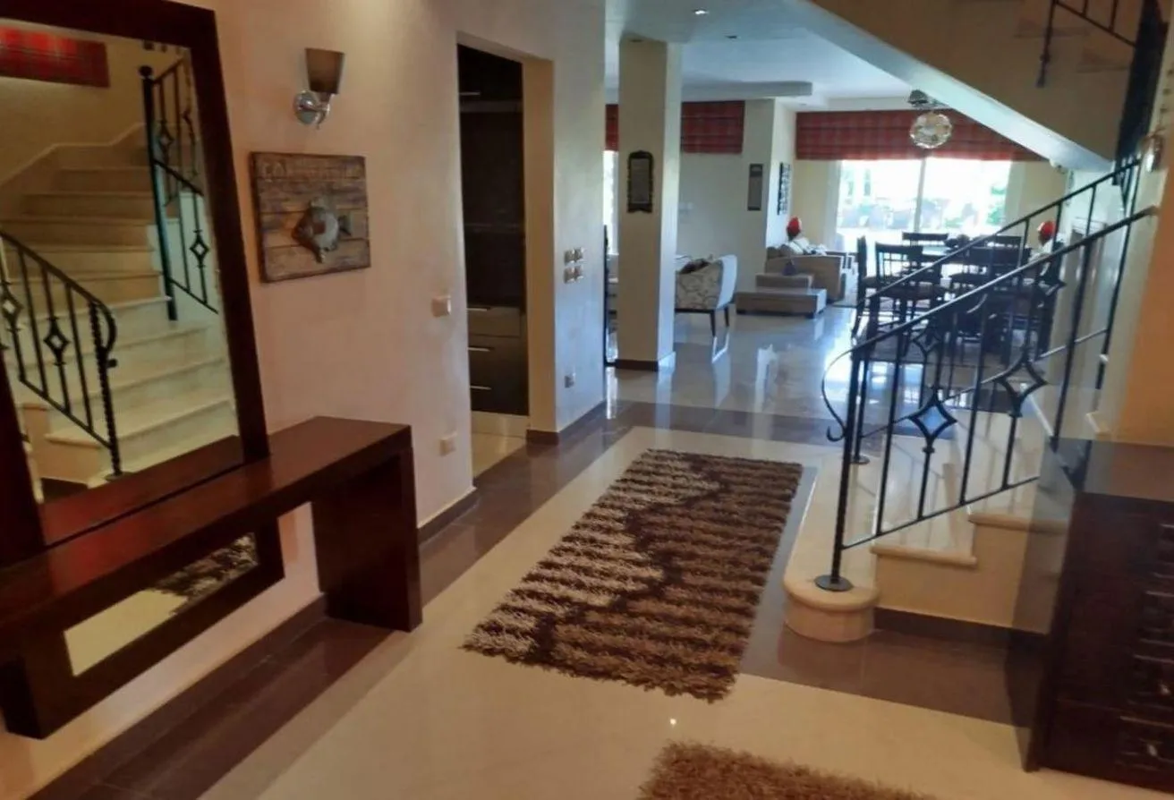 Gallery Image 9