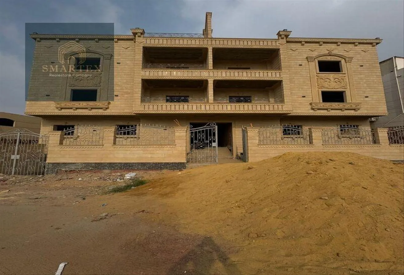 Sale in 2nd Neighborhood: Apartment next to Green Hills Club prime location