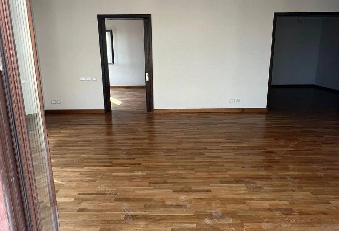 Rent in Forty West: للايجار شقه 300م فورتس ويست مطبخ وتكييفات واجهزه