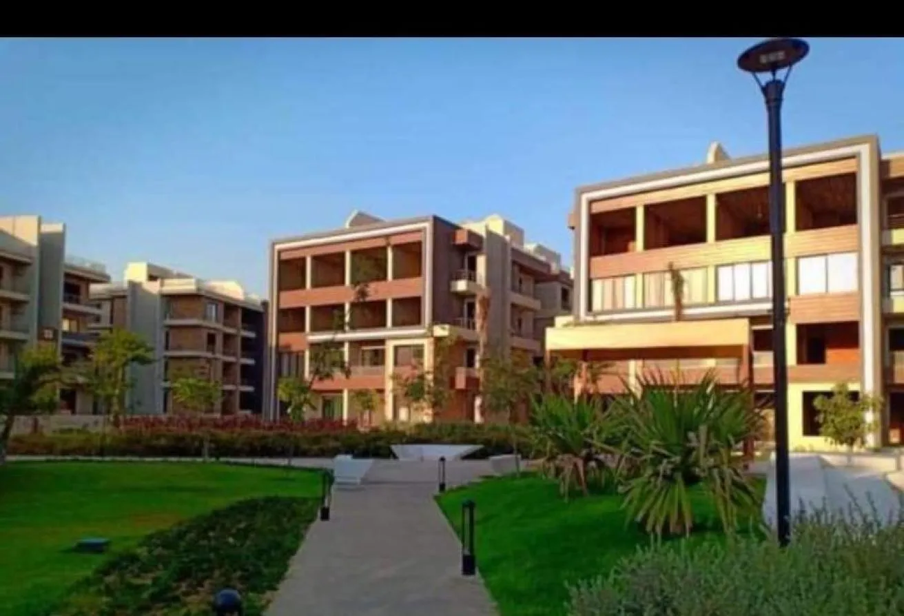 Sale in Midtown: Penthouse For sale in Midtown semi-finished at a