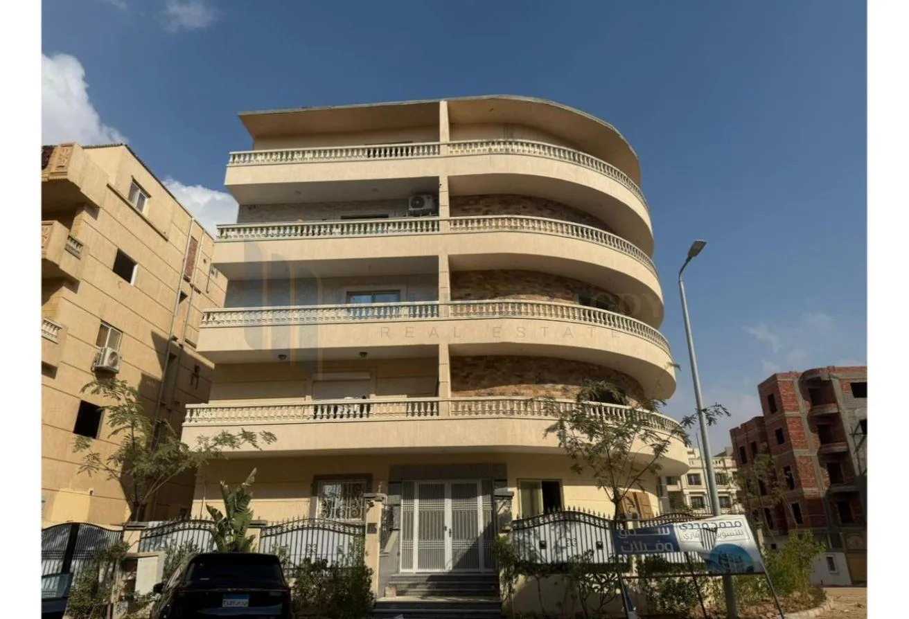 Sale in Beit Al Watan: واجهه للبيع ببيت الوطن الشيخ زايد مرحلة 8