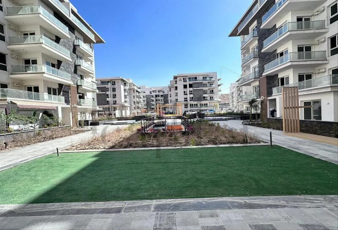 Sale in Mountain View iCity: ivilla lowest down payment at new cairo