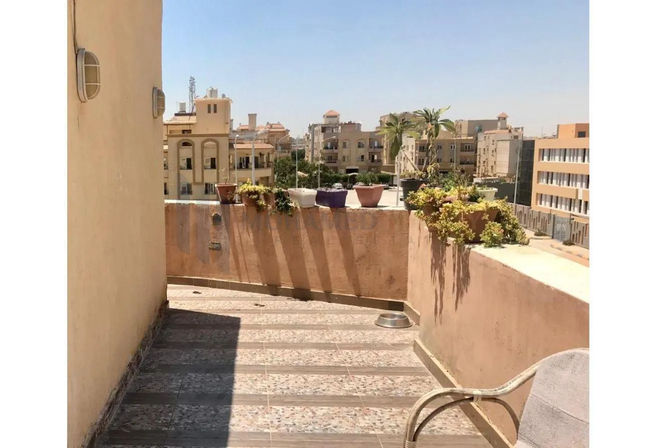 Sale in Al Joman: شقة للبيع في الشيخ زايد الحي السابع مع تراس متشطبة