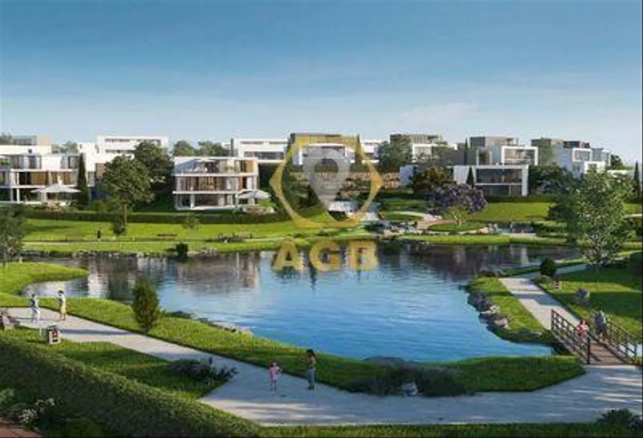 Sale in Vinci: Townhouse for sale on the lagoon, new capital