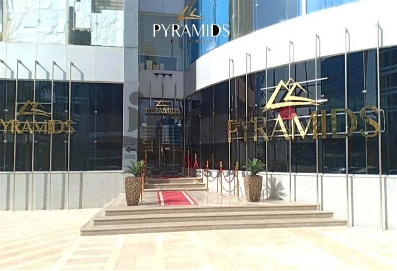 Sale in Pyramids Business Tower: مكتب اداري متأجر في العاصمة الادارية