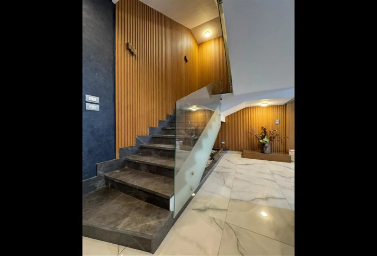 Gallery Image 9
