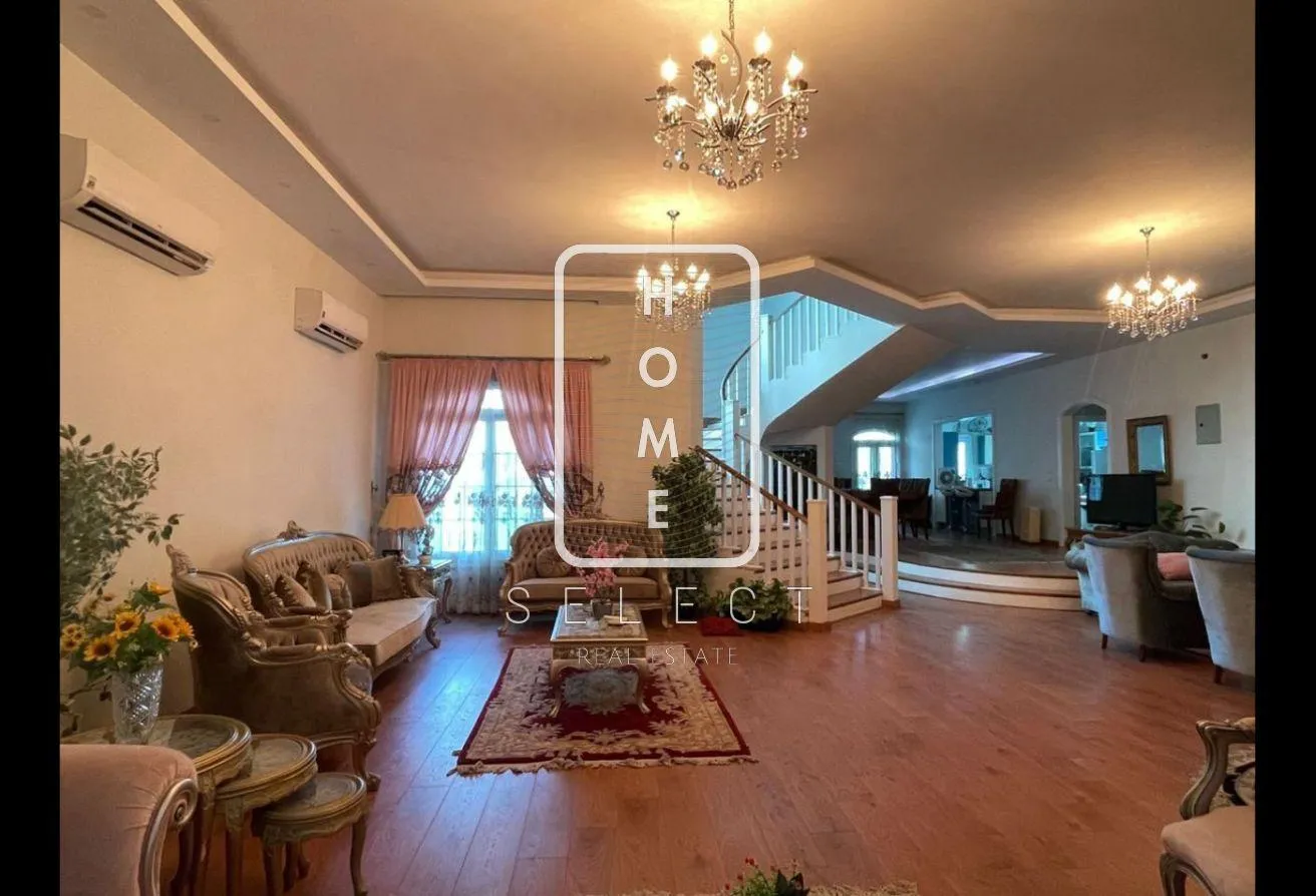 Sale in West Somid Road: prime location Luxury building with Garden