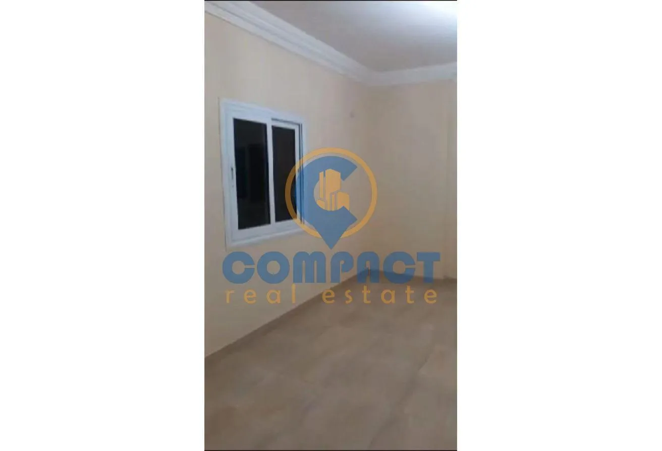 Rent in 11th District: First floor, prime location,super deluxe finishing