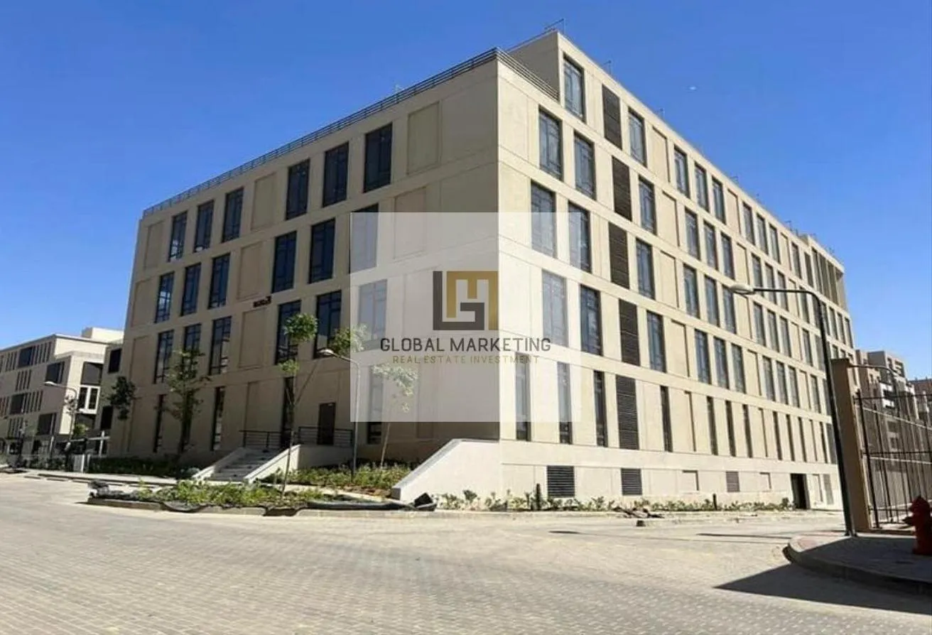 للايجار في ديستريكت 5: مبني 633 متر  للايجار ديستركت 5 القاهرة الجديده 