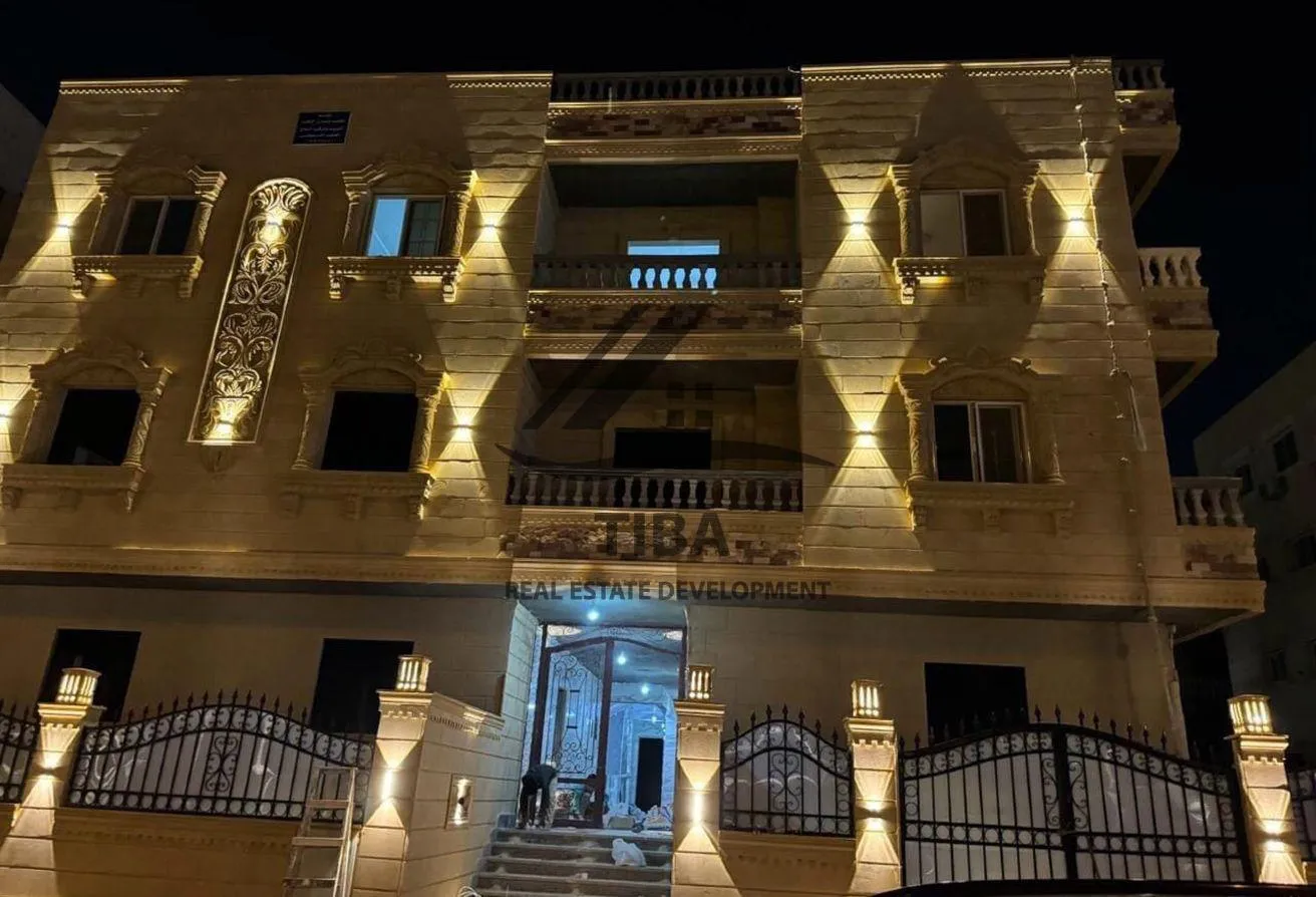 Sale in Al Fardous City: شقة في فيلا 180م دور ثاني بمدينة الفردوس 6 اكتوبر