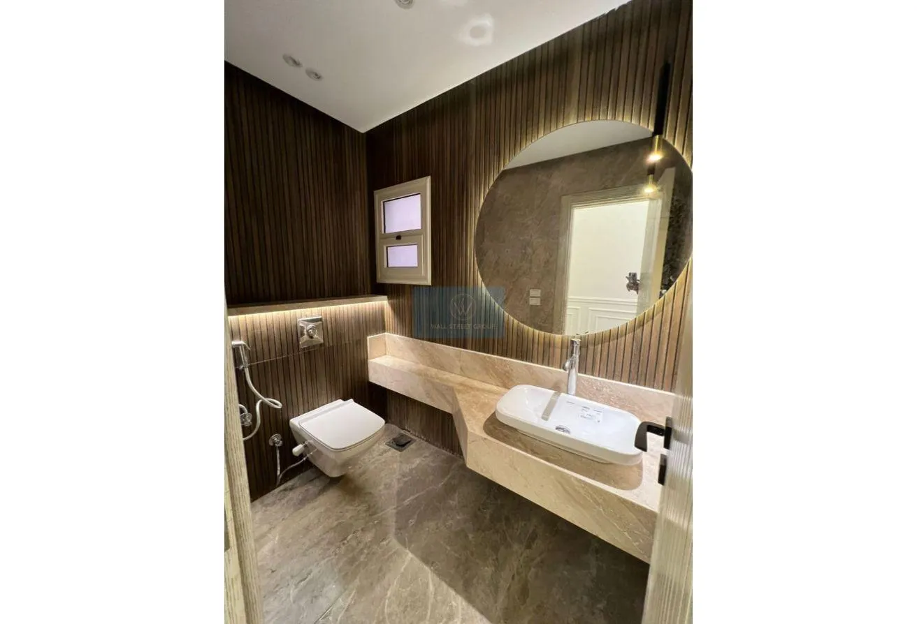 Sale in Al Sadat Axis: Apartment  for sale 220m NEW CAIRO  albanafsaj