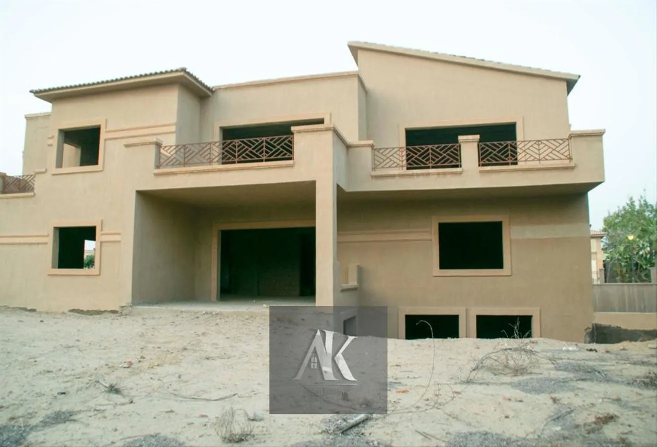 Sale in Swan Lake: Unique Villa 1280m Landscape &amp; Lakes View Swanlake