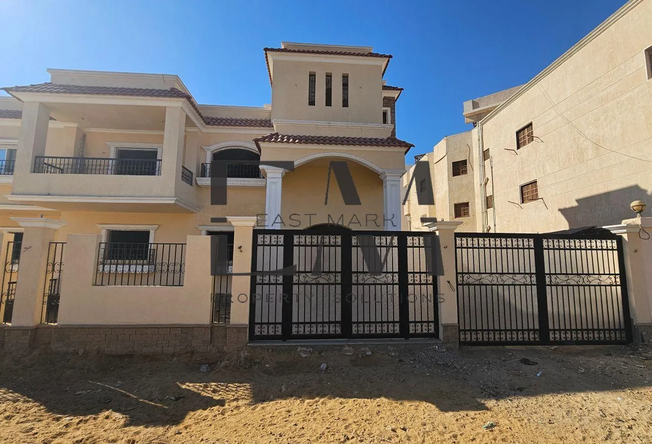 Sale in El Nady District: Priceless Apart - ground floor 3 master room