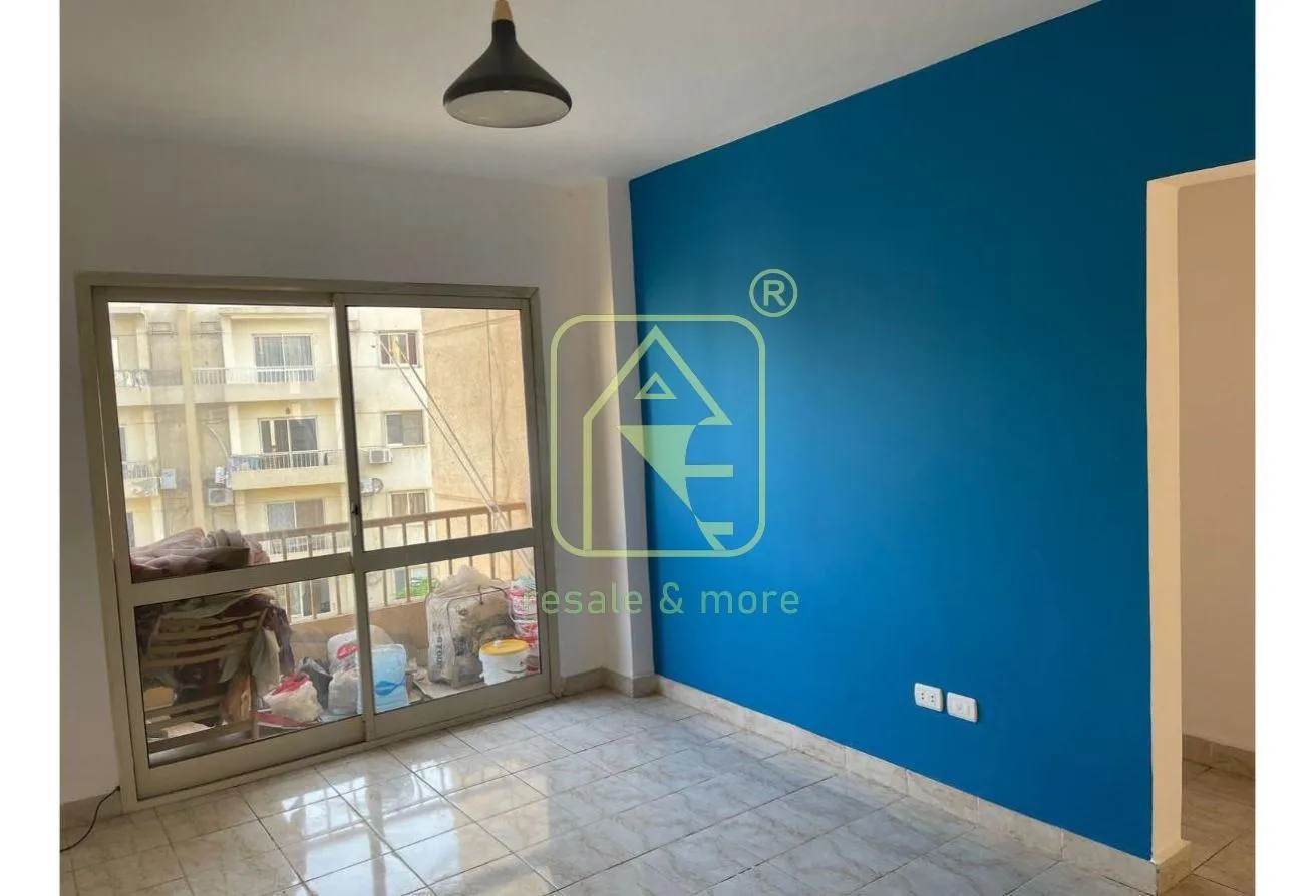 Sale in Al Mostakbal: شقه للبيع في المستقبل