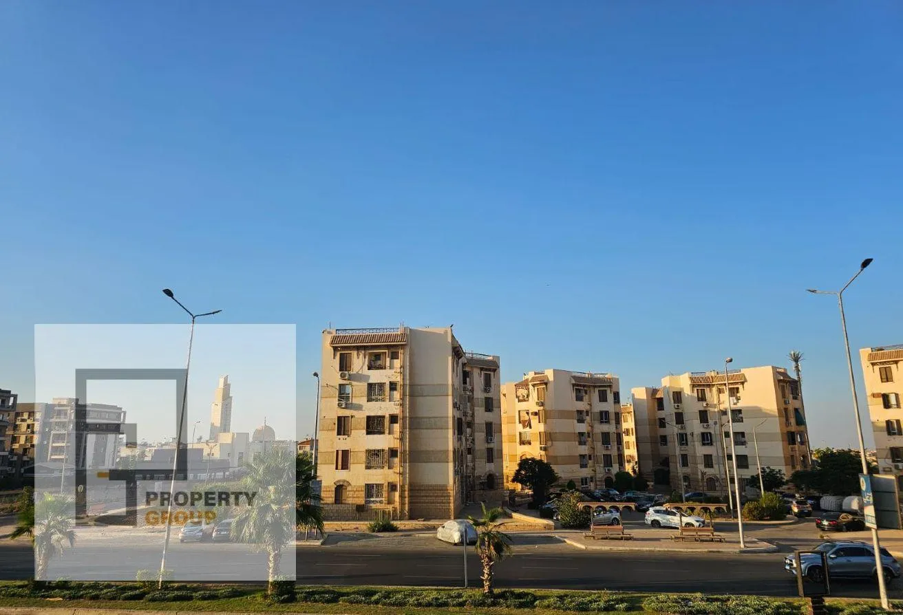البيع في الحي السابع: شقه للبيع في الاسكان الحدائقي بالشيخ زايد 