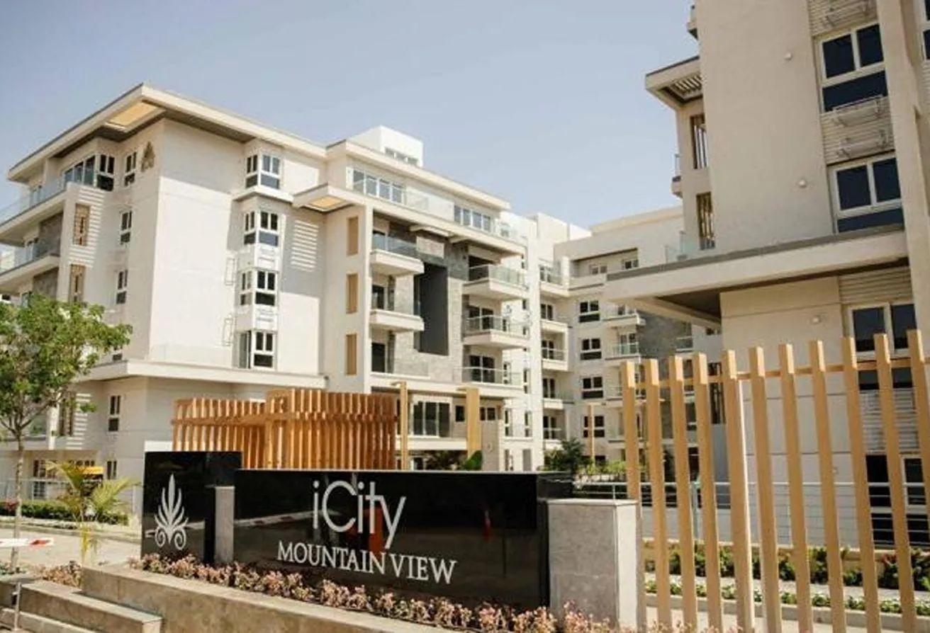 Sale in Mountain View iCity October: Ground Floor View Lake Prime Location Best Price