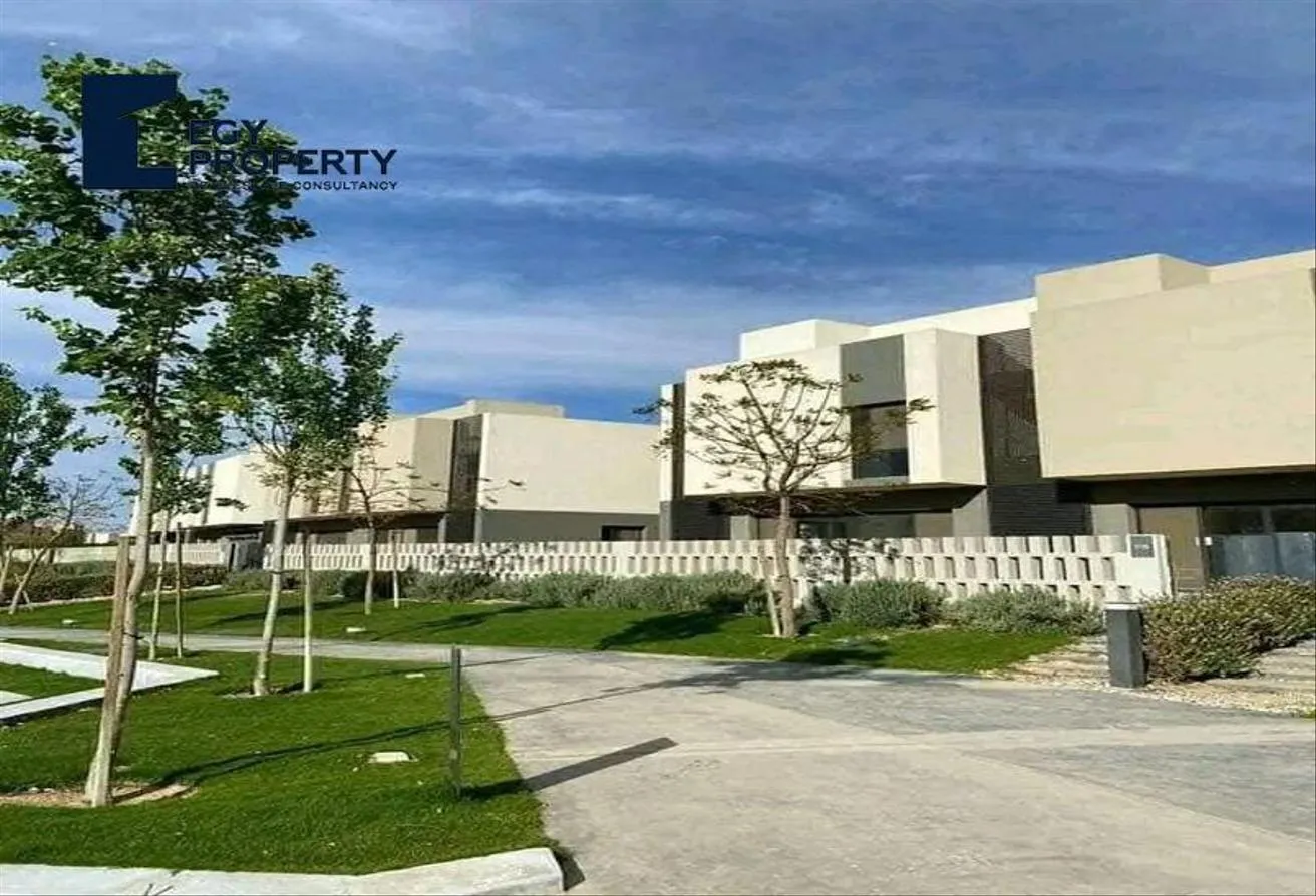 Sale in Al Burouj Compound: Villa 250m For sale Compound Al Burouj - ElSherouk