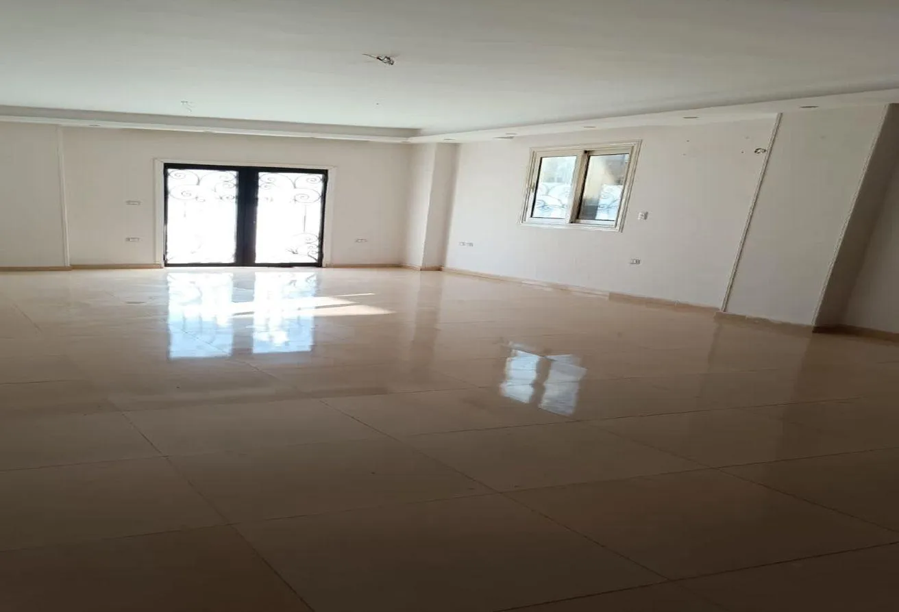 Rent in 8th District: 8th District , Apartment For Rent in  In 6 October