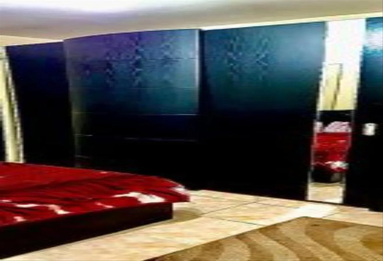 Gallery Image 12