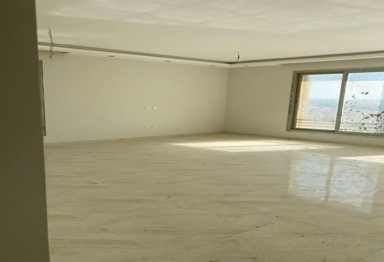 Rent in Village Gardens Katameya: Shop for Rent in VGK, Palm Hills