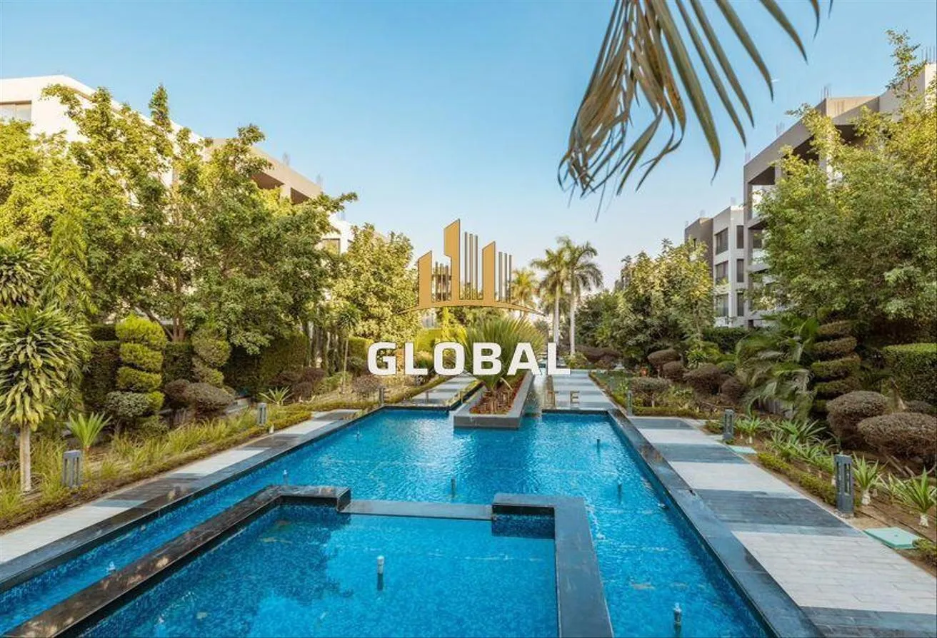 Rent in Silver Palm: Fully furnished Studio View garden+ water feature