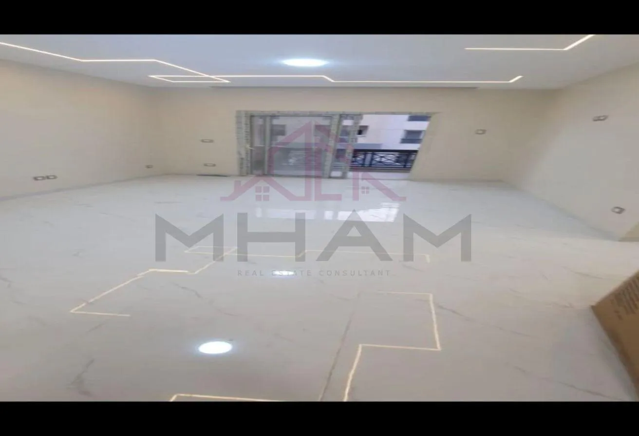 Rent in Talaat Harb Axis: Apartment near to the American University-Paradise