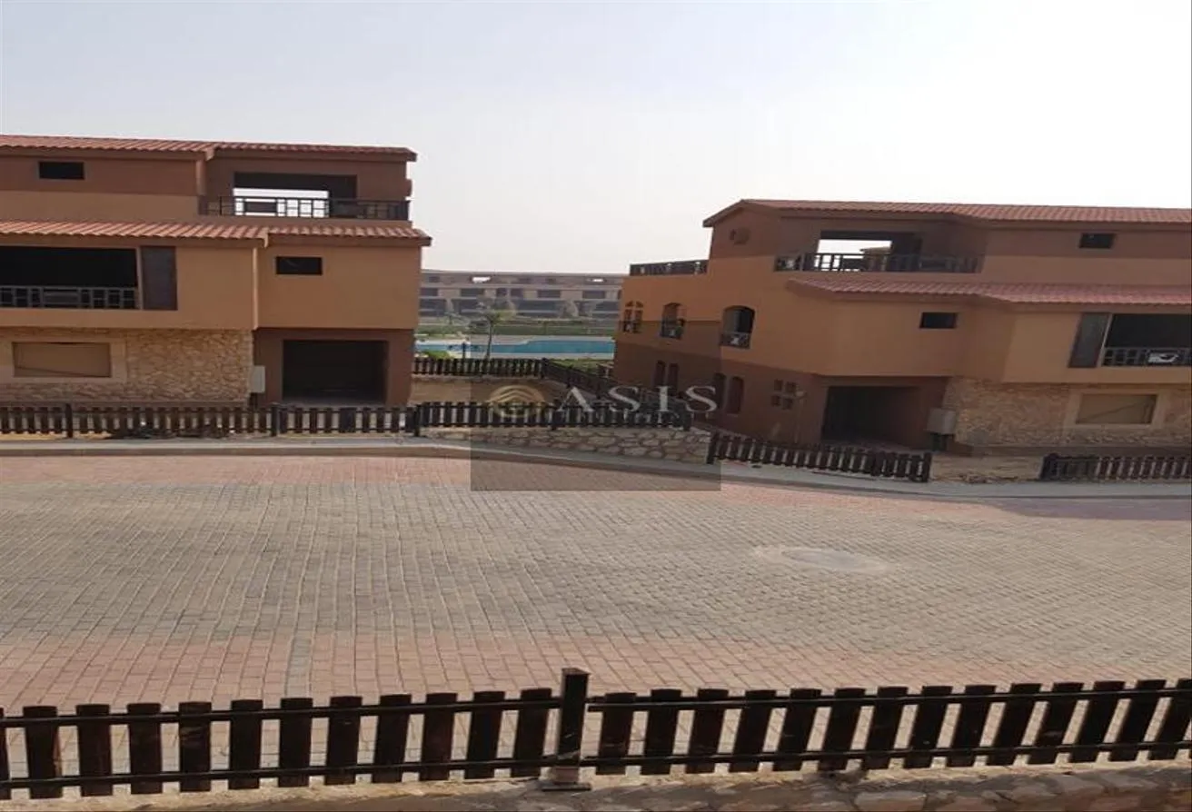 Sale in Pyramids Walk: Twin House 320 m For Sale Pyramids Walk 6 October