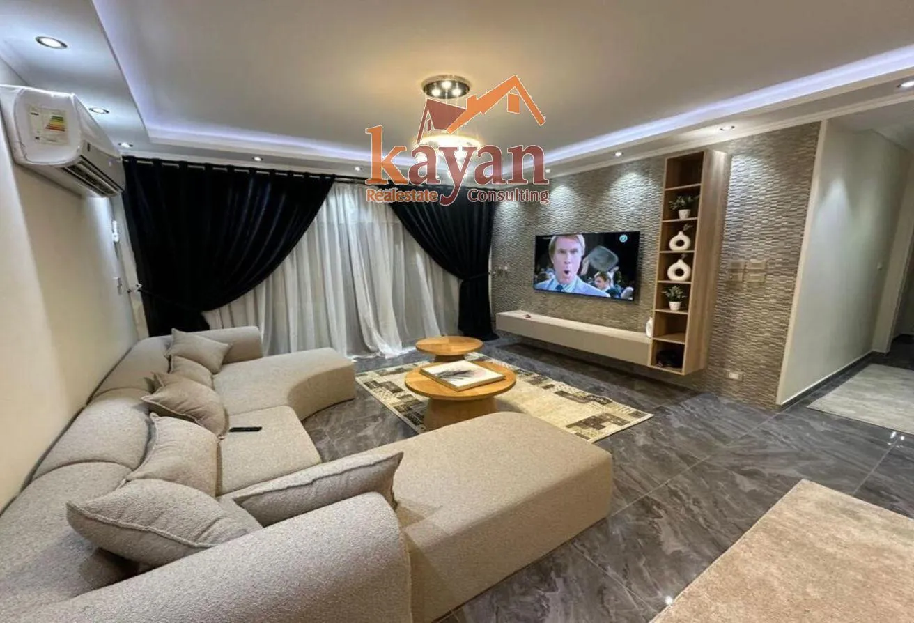 Sale in Azad: For sale, a penthouse at a bargain price for opportunity seekers + a 150 m² roof