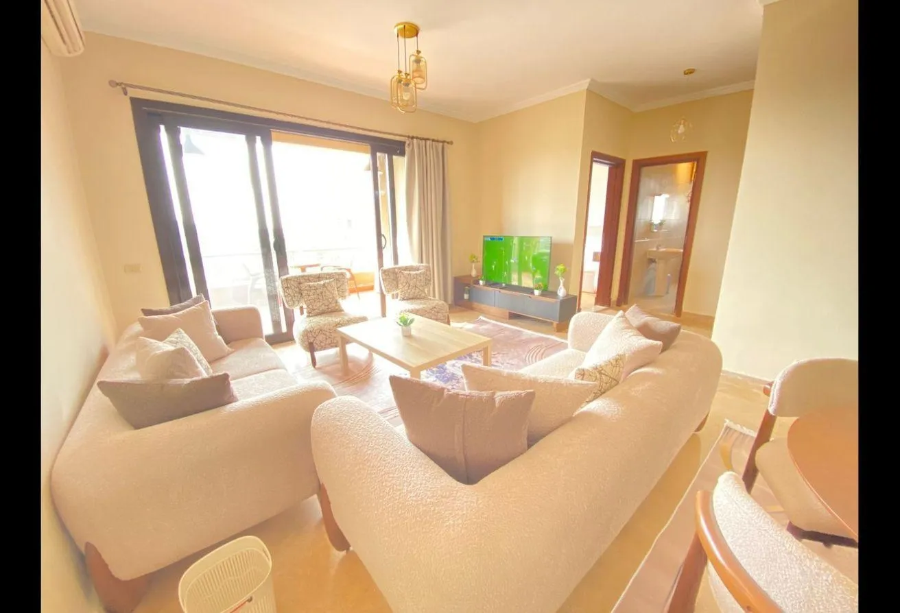 Sale in Casa: Duplex With garden For Sale Casa Beverly hills