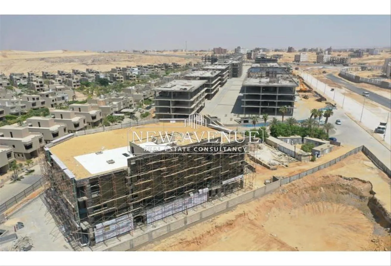 البيع في وان جولدن سكوير مول: بافضل لوكيشن في مربع الجولدن اسكوير 