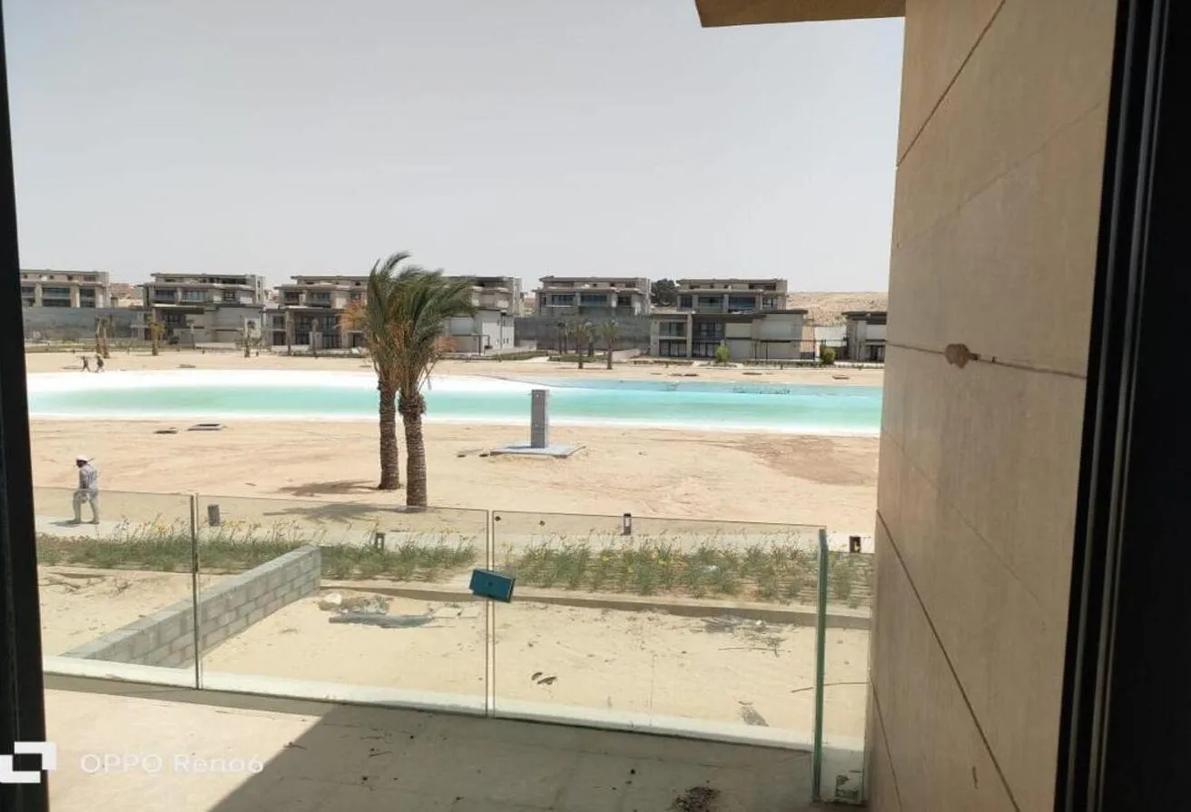 Sale in Swan Lake: Villa for sale in swan lake north prime location
