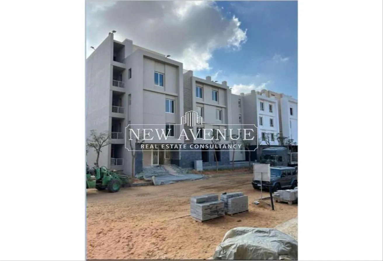 Sale in W by The Waterway: for investment clinic with hightraffic at newcairo