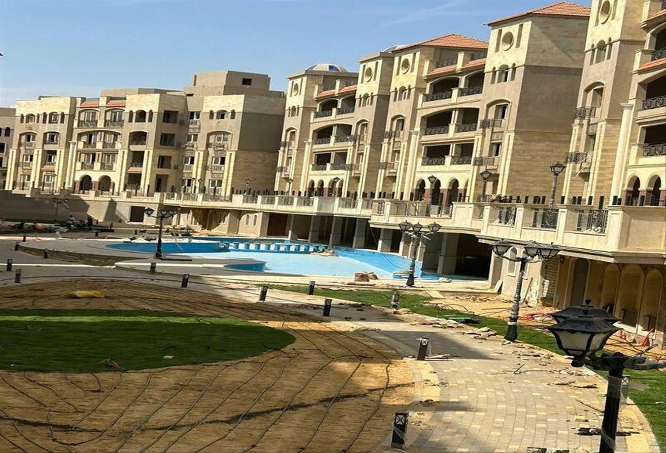 Sale in Rock Vera: 3-BR apartment for sale in Rock Vera New Cairo