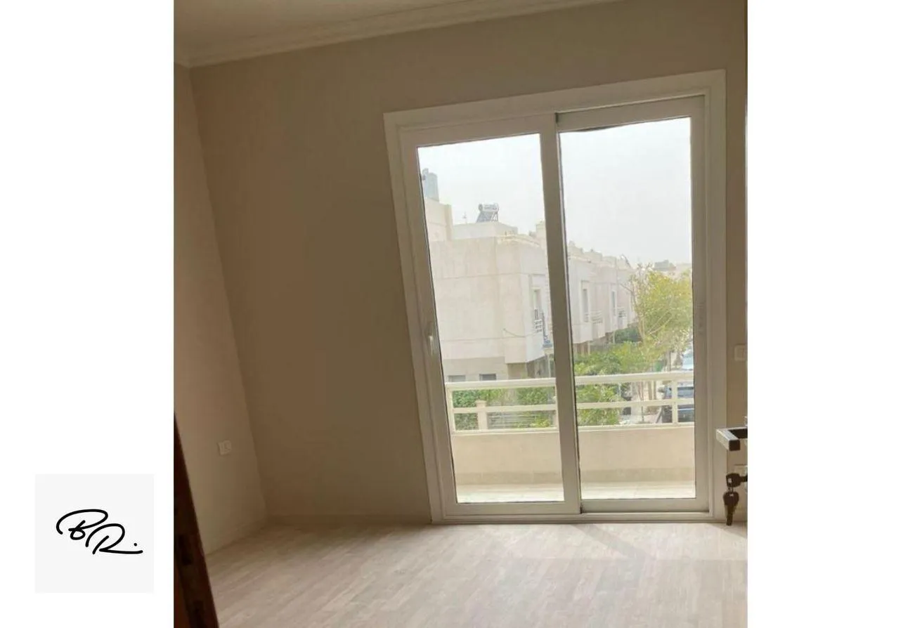 Gallery Image 16