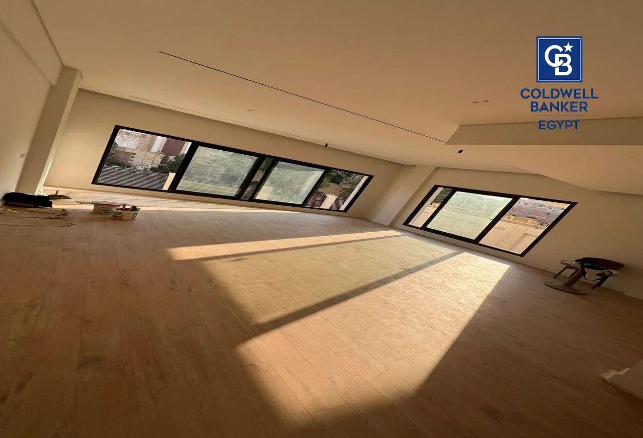 Sale in West Golf Extension: Apartment Ultra super-lux For Sale In WEST GOLF
