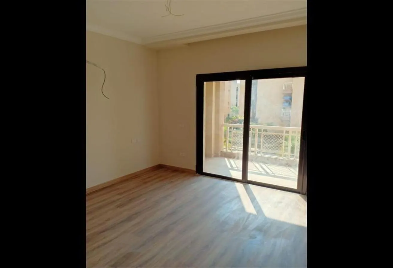 Rent in Green 5: Apartment for rent in Green 5 Compound, Northern