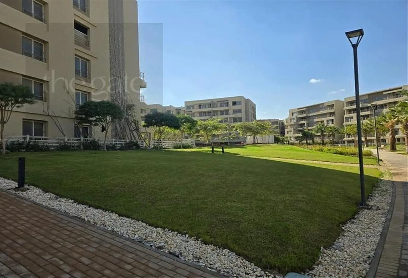 Sale in Capital Gardens   Palm Hills: apartment 196 meter for sale at capital gardens