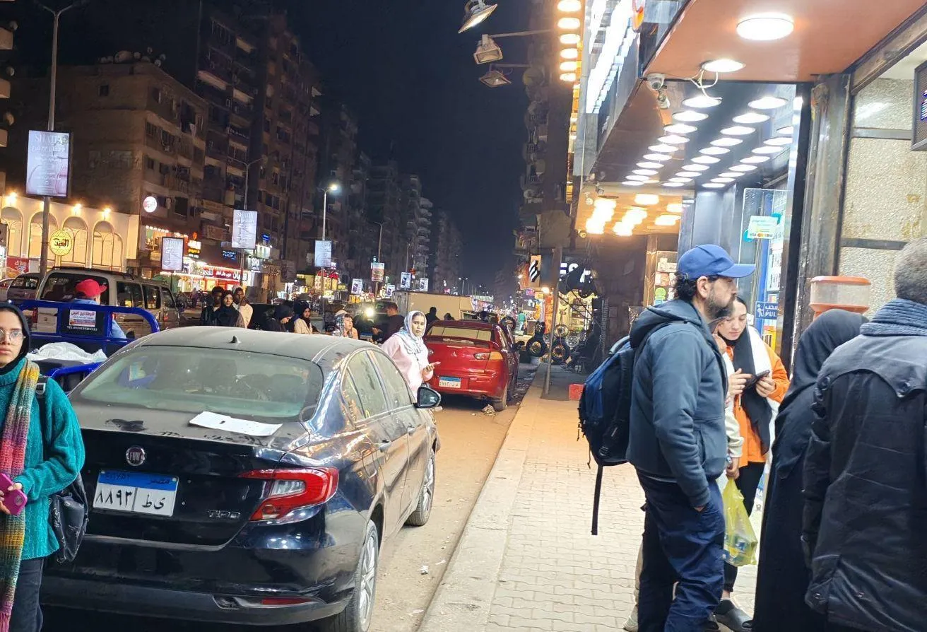 Sale in Faisal: شقة علي فيصل فوق البن البرازيلي بسهل حمزه للبيع
