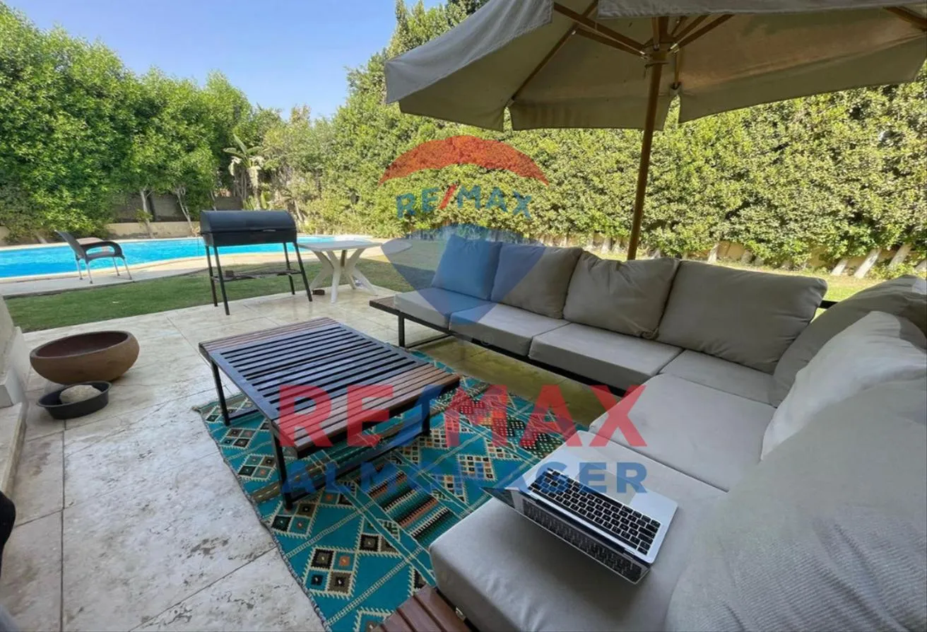 Sale in Gardenia Park: For Sale Villa w Swimming Pool - A/C  in Gardenia