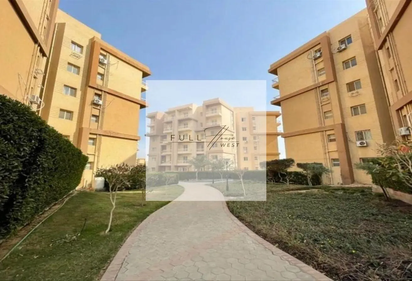 Sale in Ashgar City: 232 متر للبيع بحدائق اكتوبر نصف تشطيب