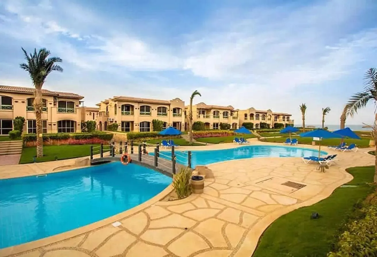Sale in La Vista 6: Twin house For Sale 130m La vista 6 10% DP @ 7 yrs