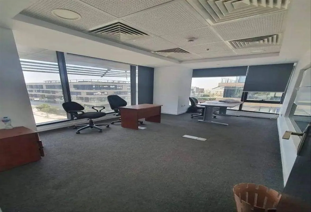 Sale in The Polygon: Finished Office Ready To Move in The Portal SODIC