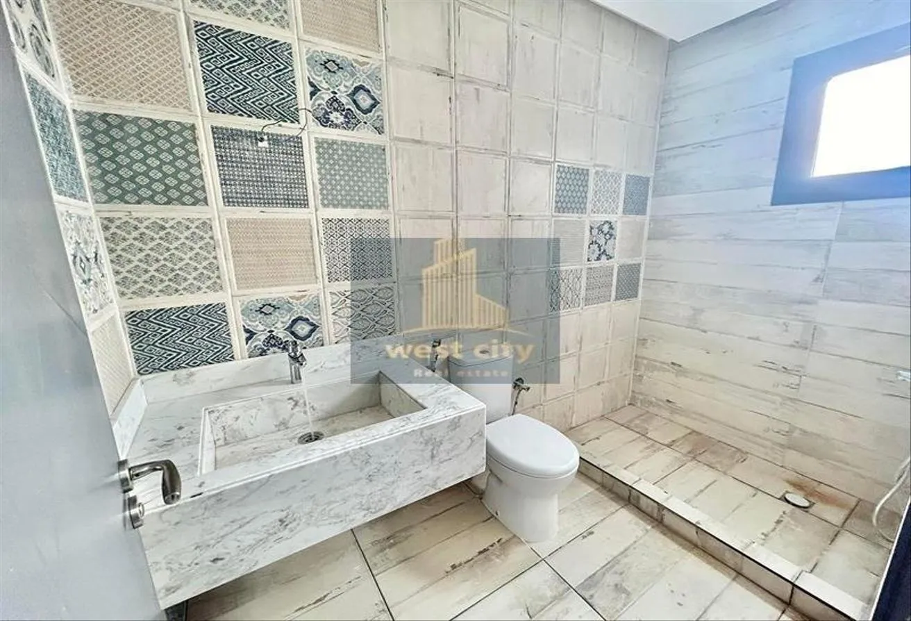 Rent in Patio Al Zahraa: توين ٤ غرف للإيجار في باتيو الزهراء الشيخ زايد